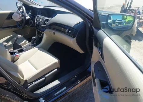 2016 Honda Accord Lx z USA, uszkodzony, nr VIN 1HGCR2F37GA044664